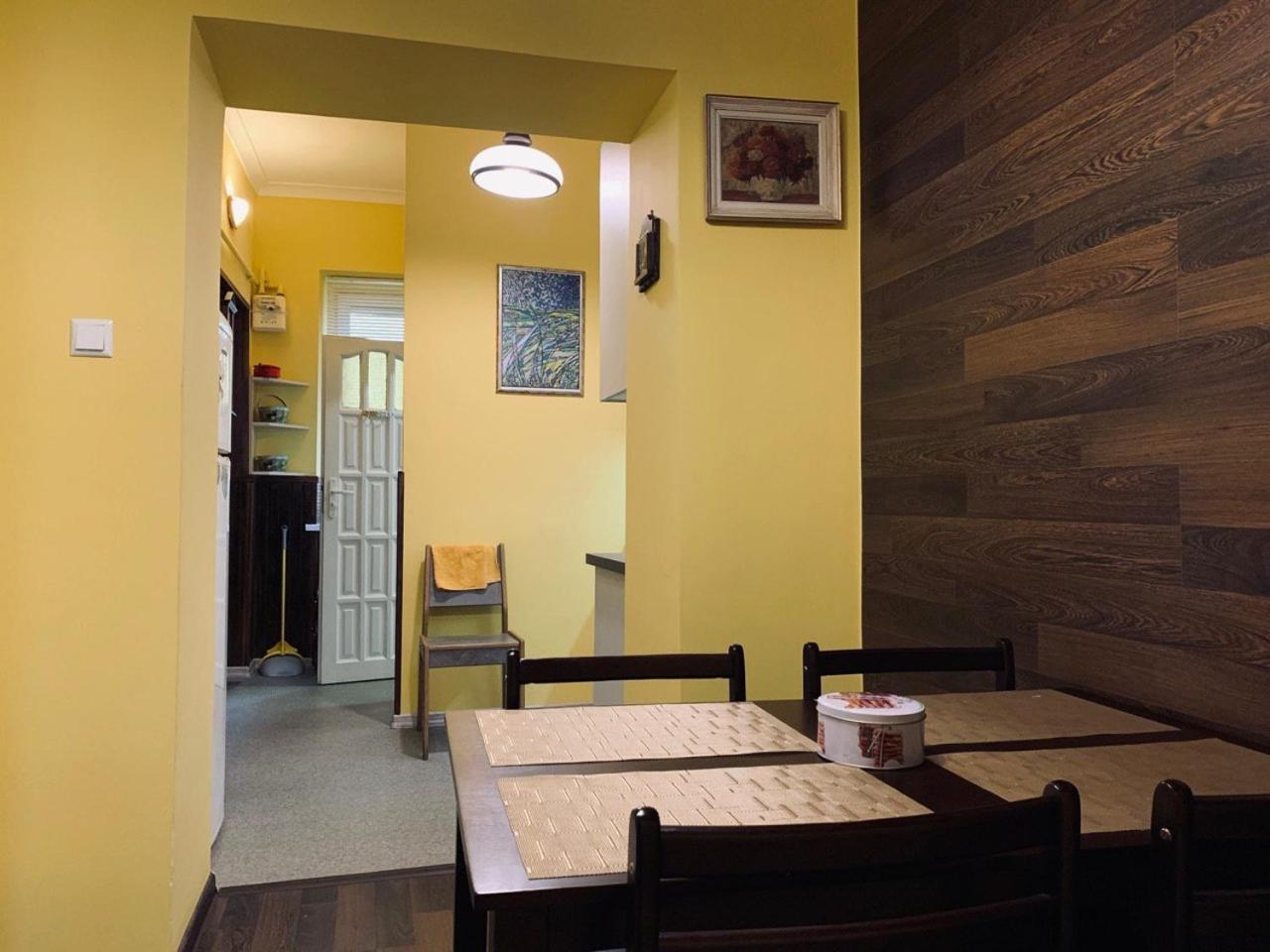 Modern Chaikovskogo Apartment Lviv Ngoại thất bức ảnh