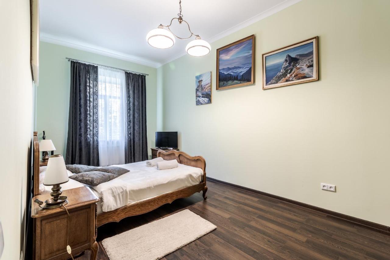 Modern Chaikovskogo Apartment Lviv Ngoại thất bức ảnh